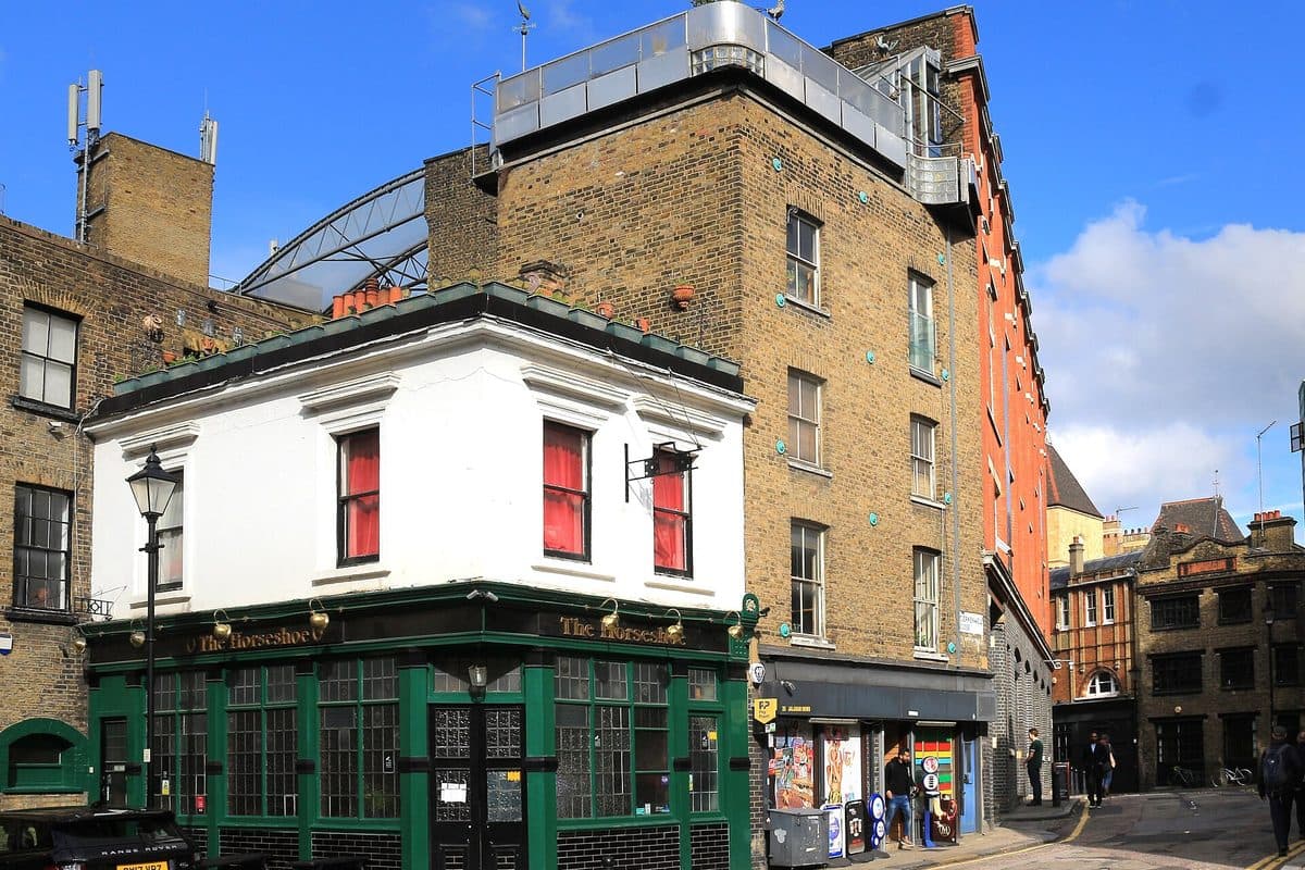 The Horseshoe pub on Clerkenwell Close in London