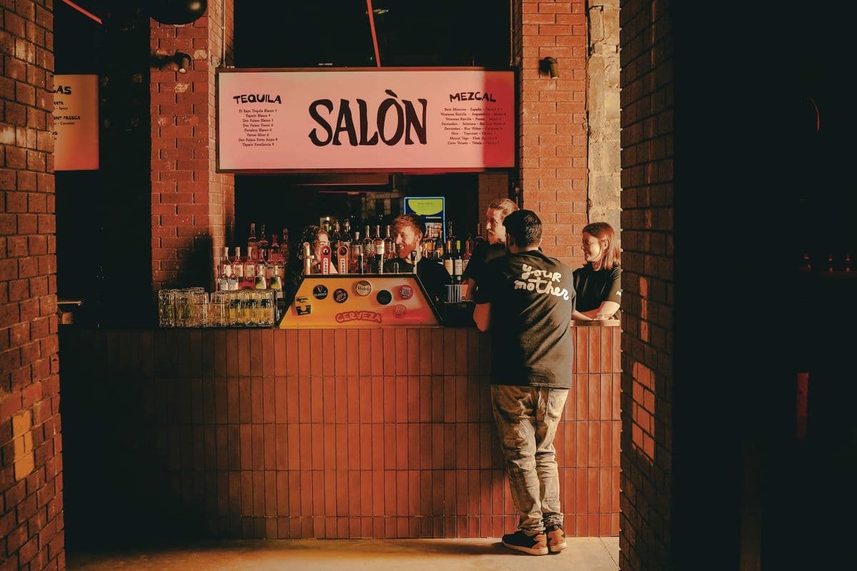 Salon Madre, Wellington Street, city centre