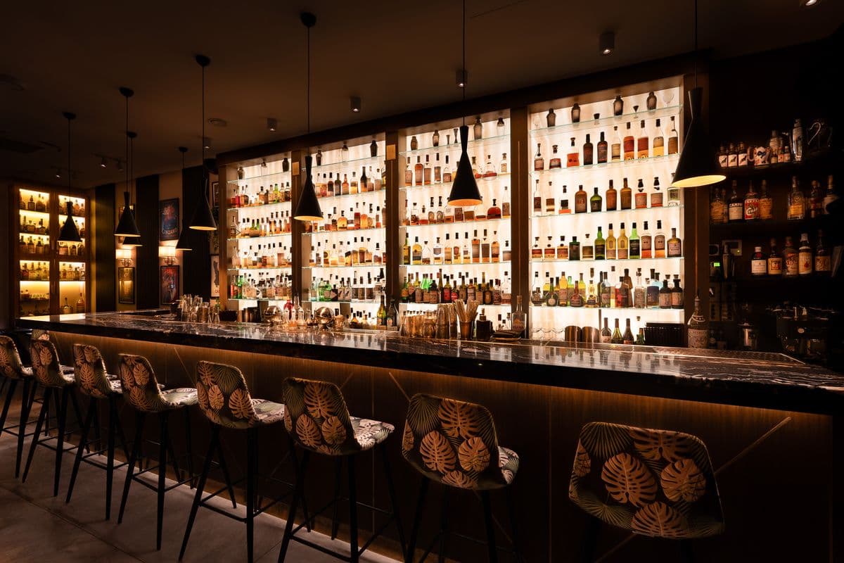 Amaro Bar, Kensington High Street, Kensington